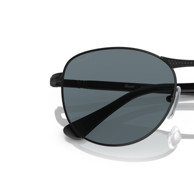 Persol PO1002S mit Schwarz halbglänzend Gestell und Blau Gläsern – Variantenbild