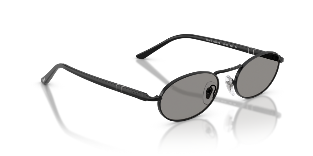 Persol PO1023S mit Schwarz Gestell und Grau Gläsern - Bild 3