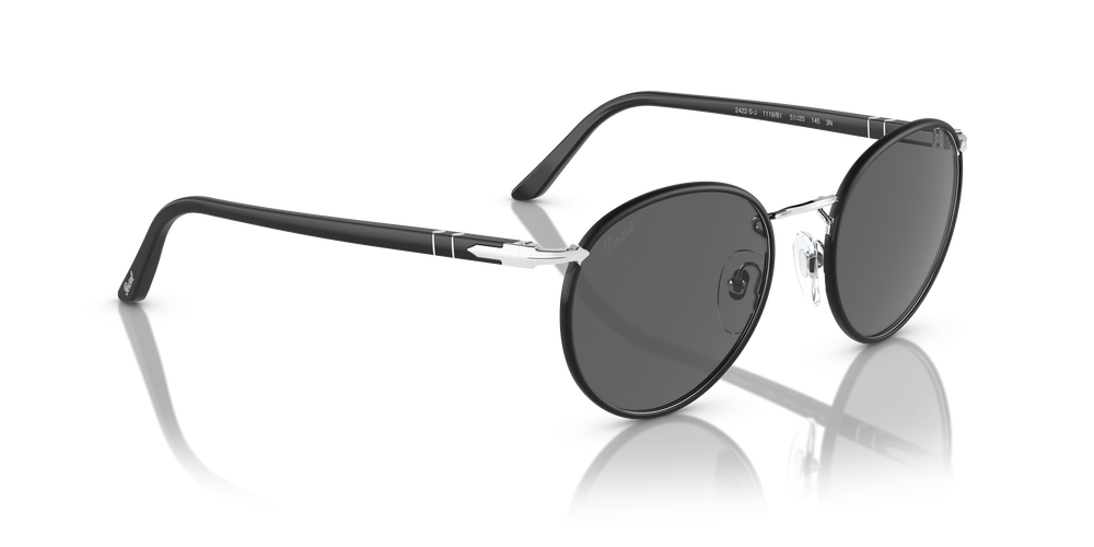 Persol PO2422SJ avec Monture Argent Noir mat et Verres Gris - Image 3
