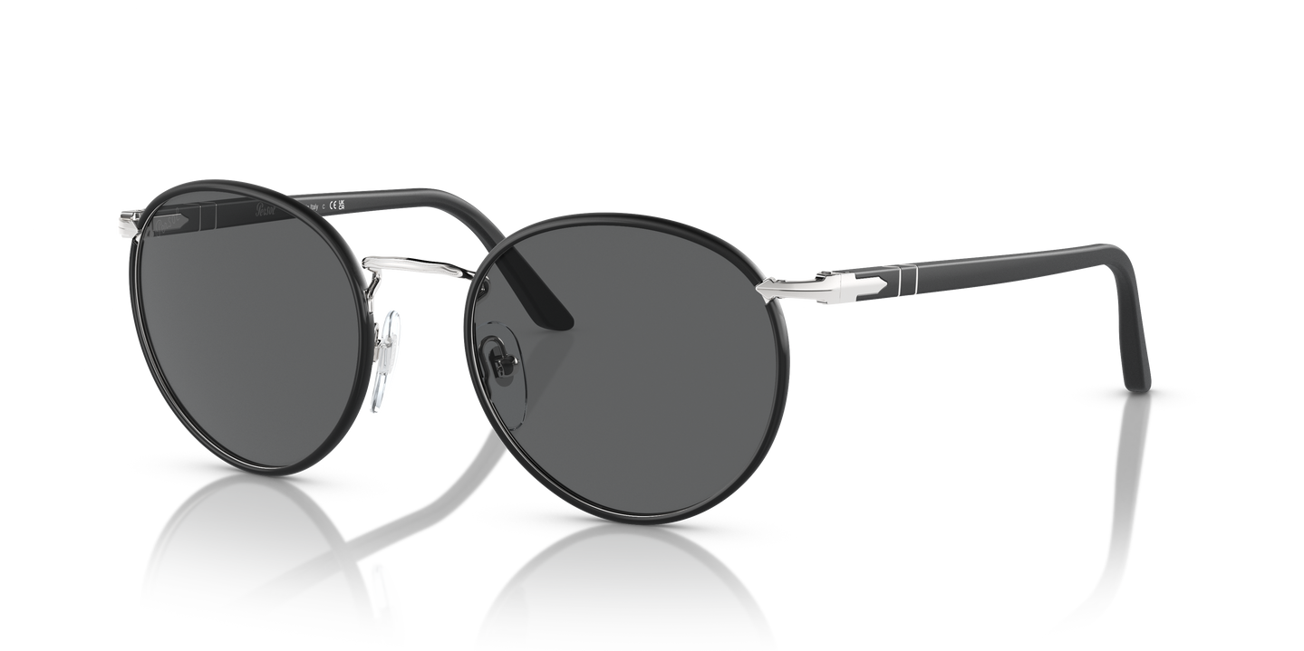 Persol PO2422SJ avec Monture Argent Noir mat et Verres Gris - Image 1