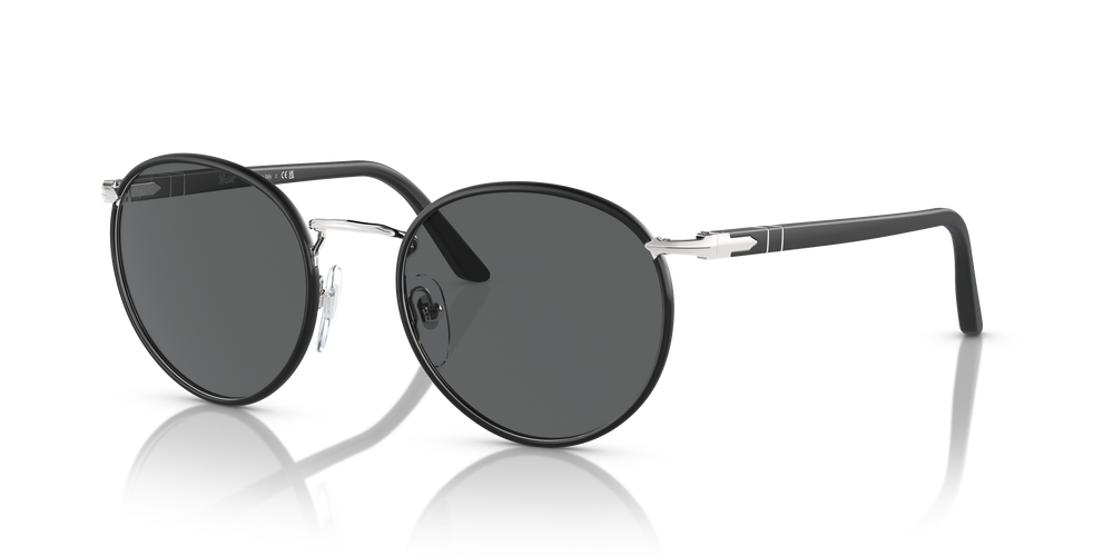 Persol PO2422SJ avec Monture Argent Noir mat et Verres Gris - Image 1