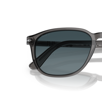 Persol PO3019S con Montatura Grigio Trasparente e Lenti Blu – Immagine variante