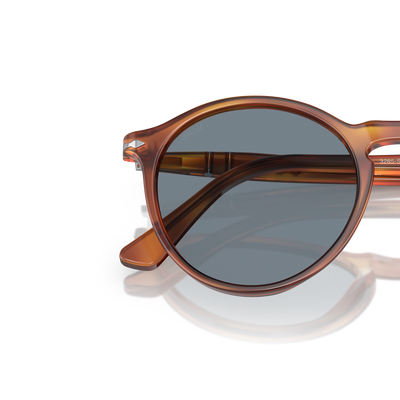 Persol PO3285S avec Monture Terre de Sienne et Verres Bleu – Image variante