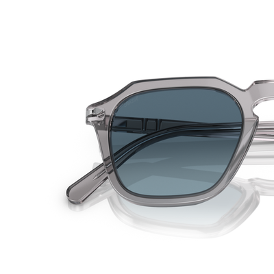 Persol PO3292S con Montatura Grigio Trasparente e Lenti Blu – Immagine variante