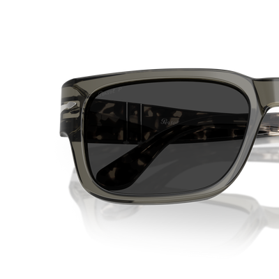 Persol PO3315S mit Rauch Gestell und Schwarz Gläsern – Variantenbild