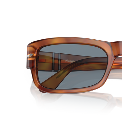 Persol PO3326S con Montatura Terra di Siena e Lenti Blu – Immagine variante