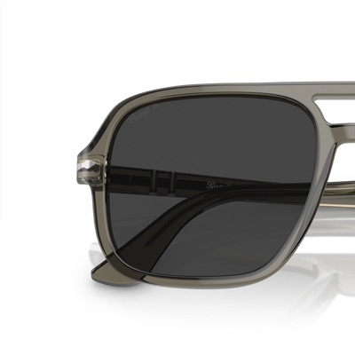 Persol PO3328S con Montatura Fumo e Lenti Nero – Immagine variante