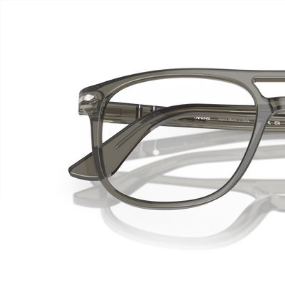 Persol Greta with Smoke Frame – Variant Image