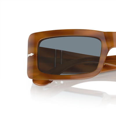 Persol Francis con Montatura Striato Marrone e Lenti Blu – Immagine variante