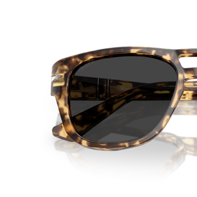 Persol PO3366S con Montatura Marrone Beige Tartarugato e Lenti Nero – Immagine variante