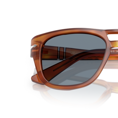 Persol PO3366S con Montatura Terra di Siena e Lenti Blu – Immagine variante