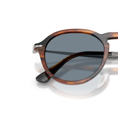 Persol PO3383S avec Monture Striped Black &amp; Brown et Verres Bleu – Image variante