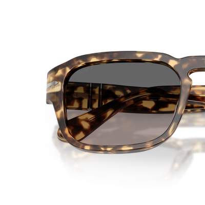 Persol PO3386S mit Braun Beige Tortoise Gestell und Grau Gläsern – Variantenbild