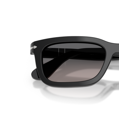 Persol PO3396S con Montatura Nero e Lenti Grigio – Immagine variante