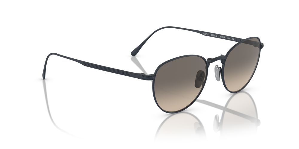 Persol PO5002ST con Montura Azul Marino Cepillado y Lentes Gris - Imagen 3
