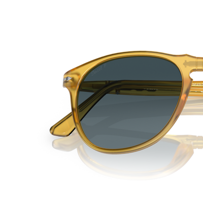 Persol PO9649S mit Honig Gestell und Blau Gläsern – Variantenbild