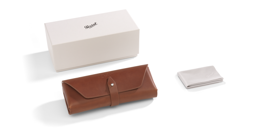 Persol PO3405V con Montura Opal Smoke - Imagen 6