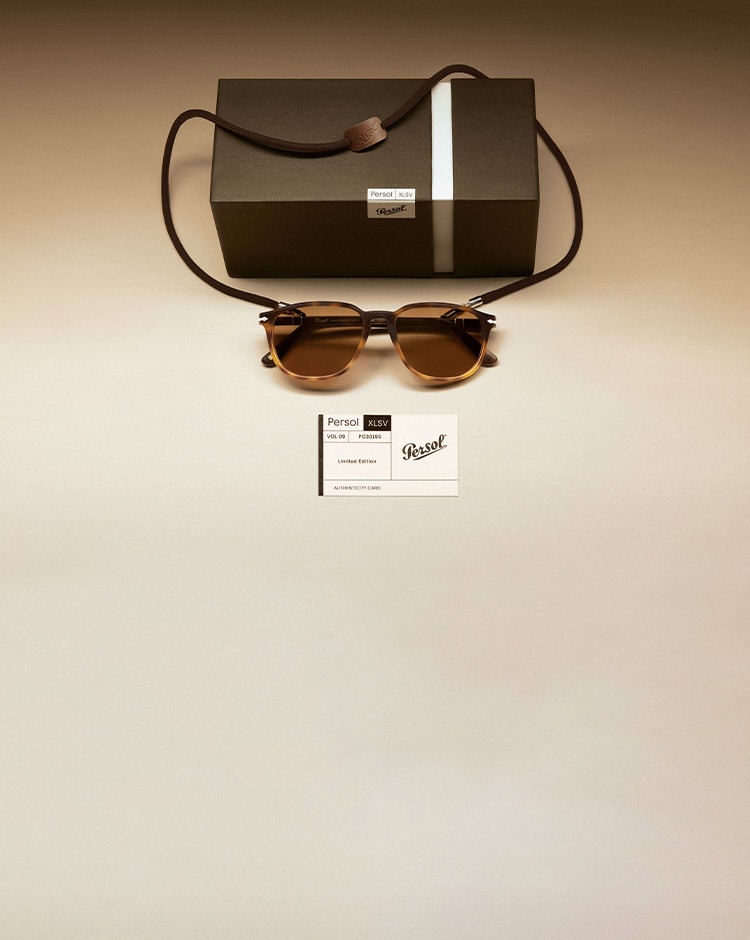 Consigli per la pulizia e la cura dei tuoi occhiali PO3019S - Exclusive con Montatura Gradient Brown Tortoise e Lenti Marrone